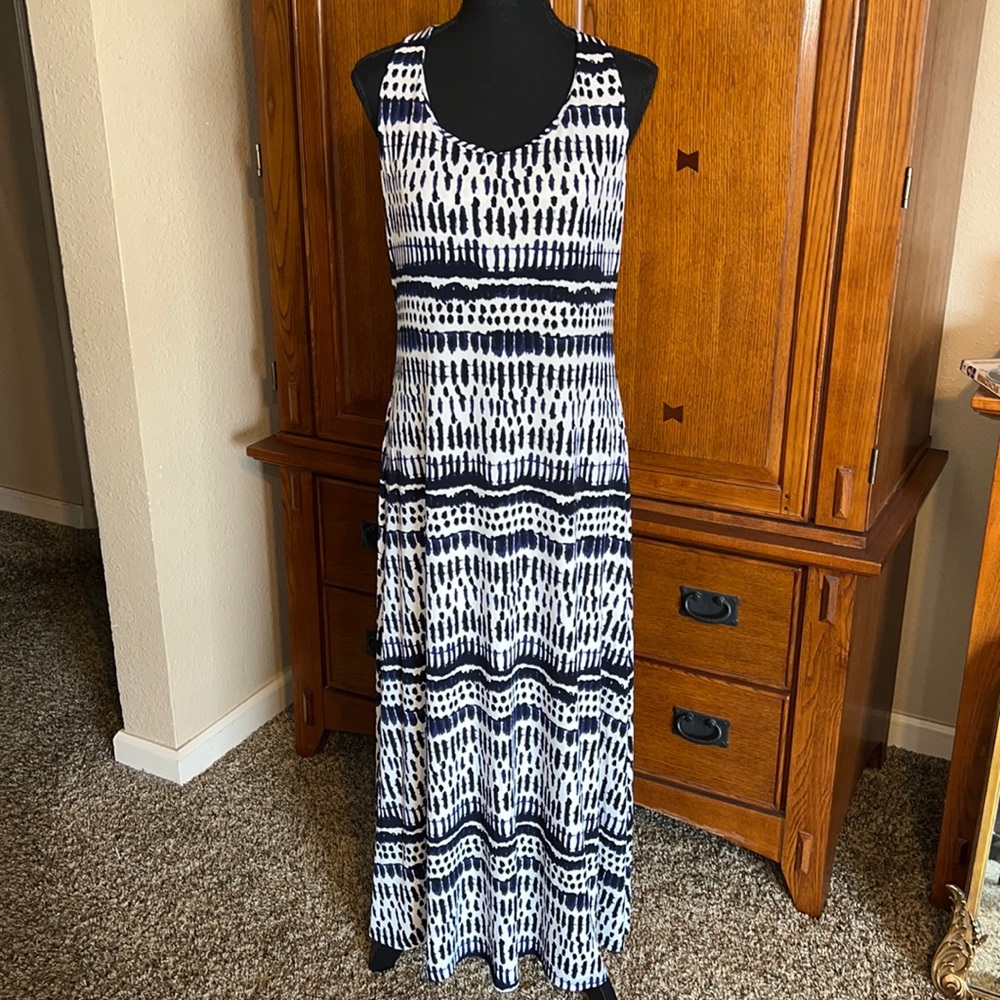 Ivanka Trump White, Navy & Black Printed Dress